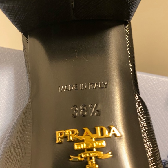 Prada  Calzature Black Leather Mules - Picture 5 of 10